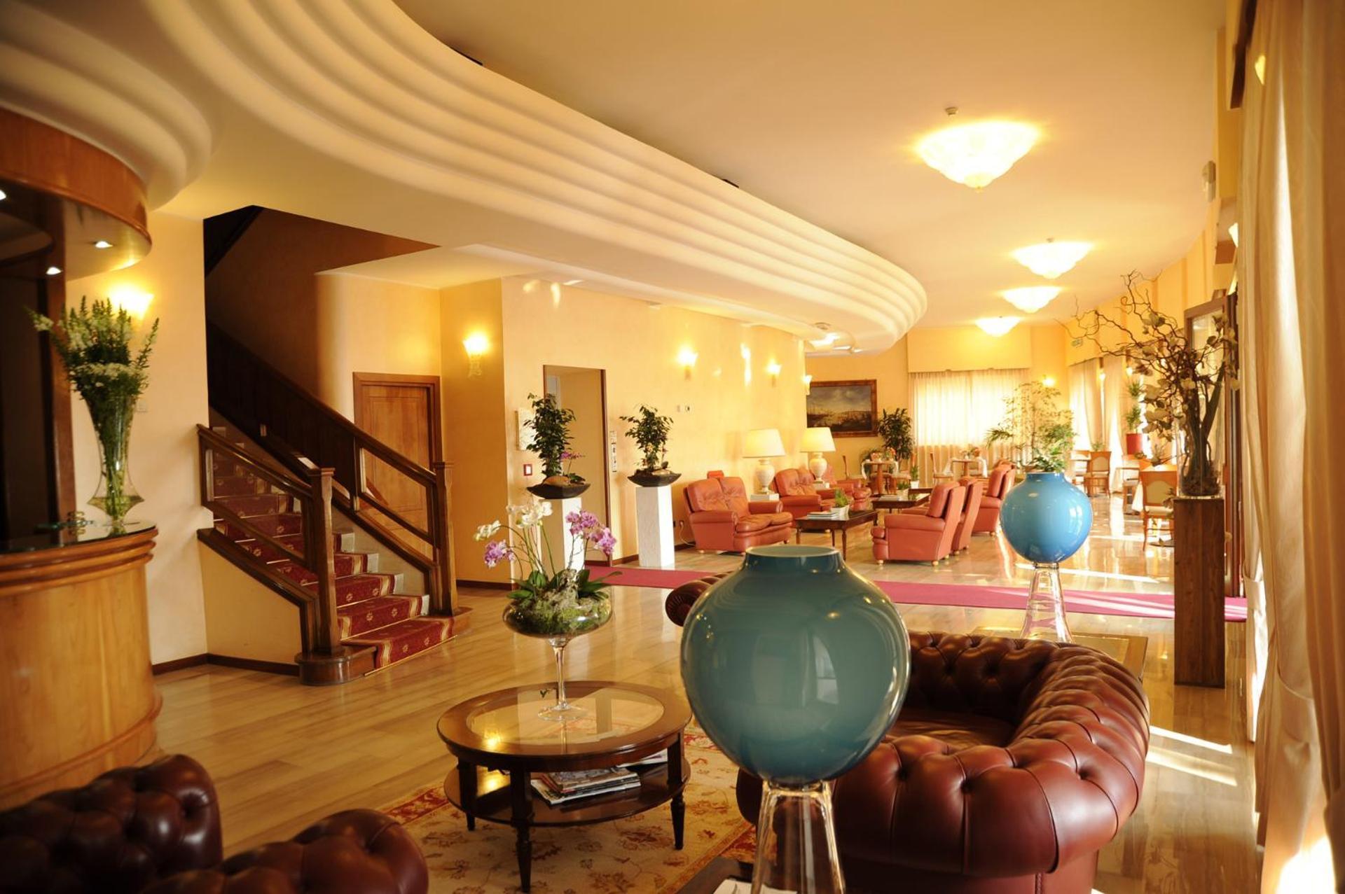 נטונו Astura Palace Hotel מראה חיצוני תמונה