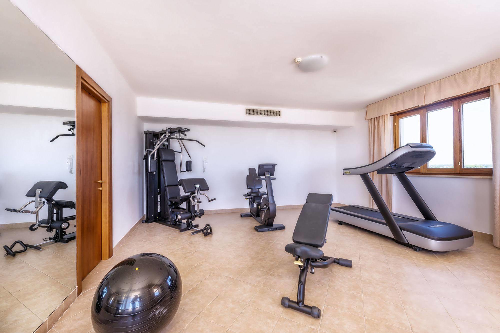 נטונו Astura Palace Hotel מראה חיצוני תמונה